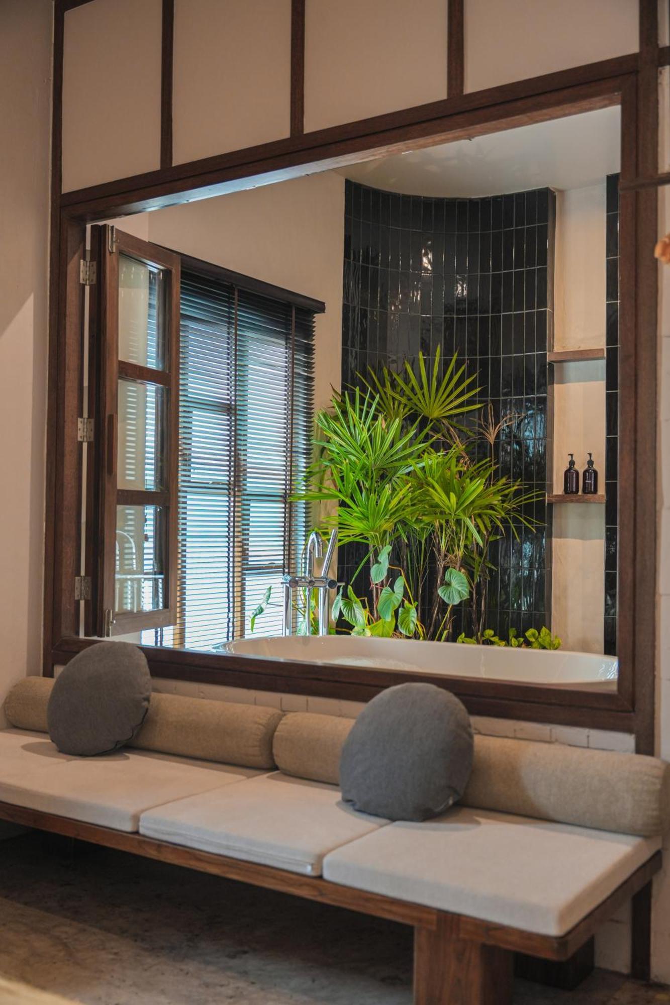Muan Hotel Чиангмай Екстериор снимка